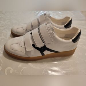 Veronica Beard White and Black Sneakers